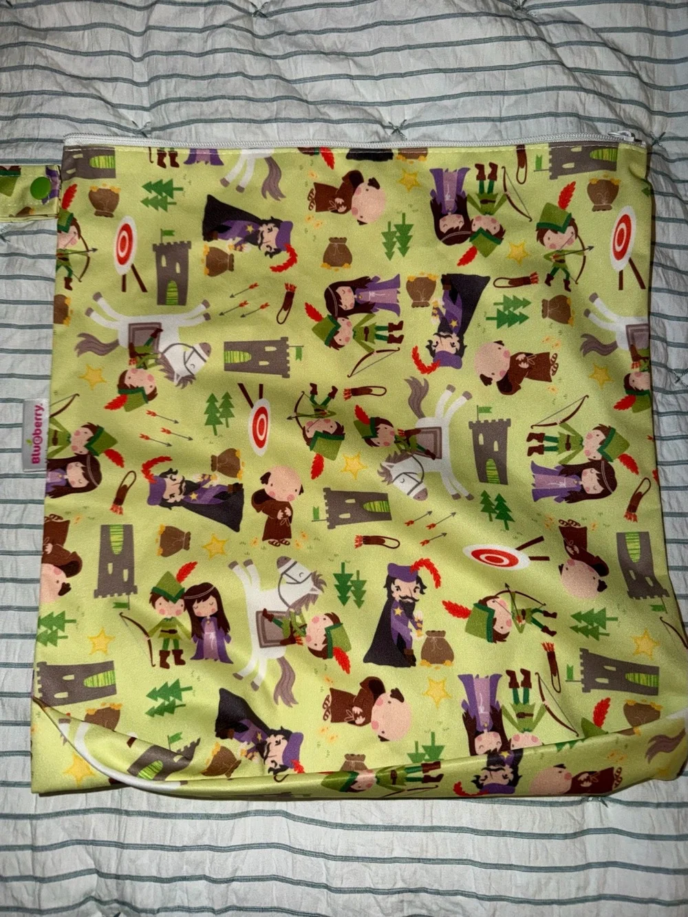 Medieval Cartoon Print Zipper Pouch - Lime Green Tag/Blueberry